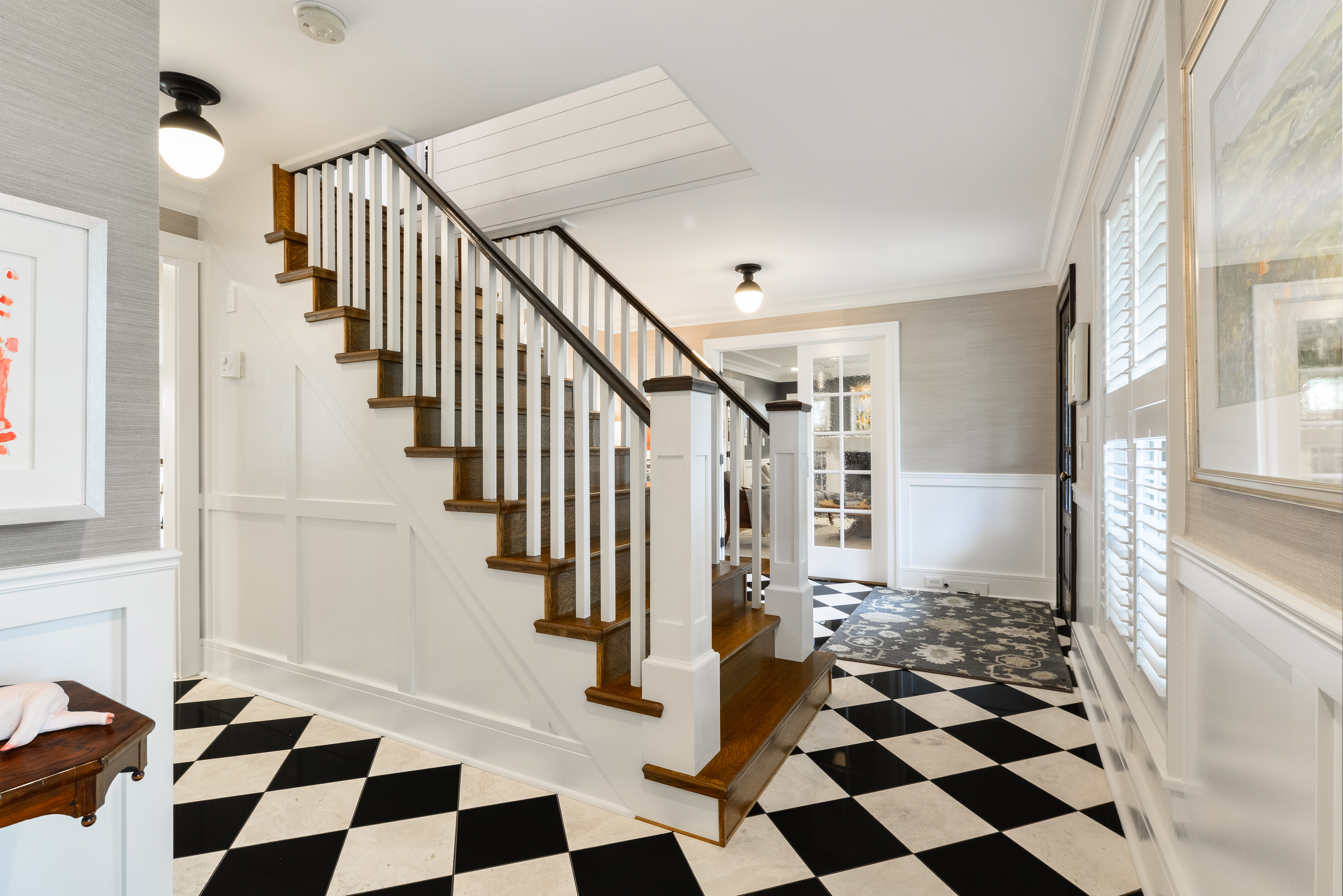 Foyer in 12719 39 Ave in Westbrook Estates home for sale by Holland and Associates Real Estate in Edmonton.